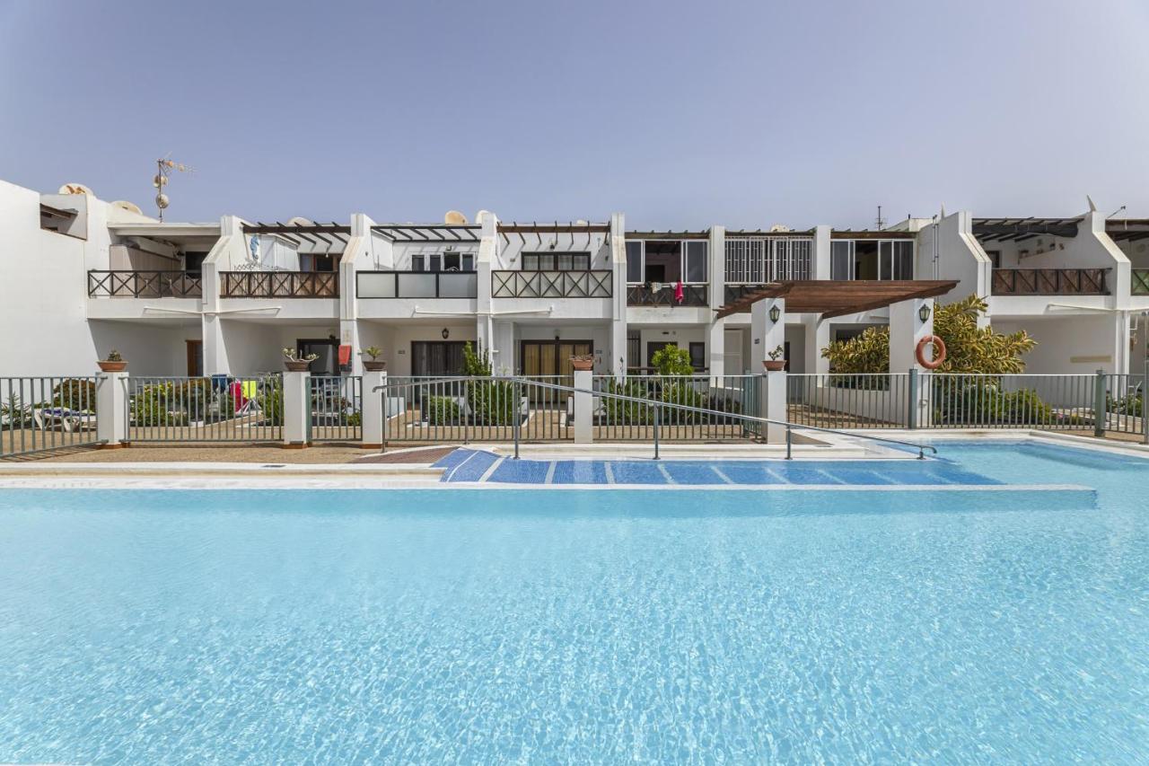 Апартаменти Hola Arnage Pool View Пуерто-дель-Кармен Екстер'єр фото