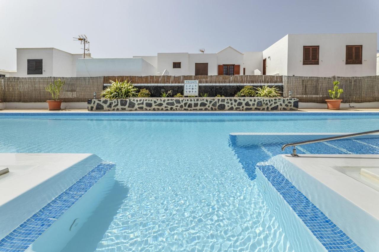 Апартаменти Hola Arnage Pool View Пуерто-дель-Кармен Екстер'єр фото